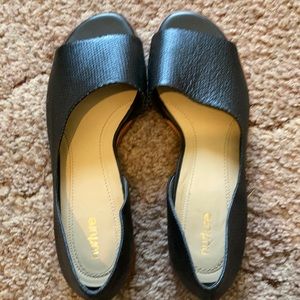 Black flats NWOT never worn